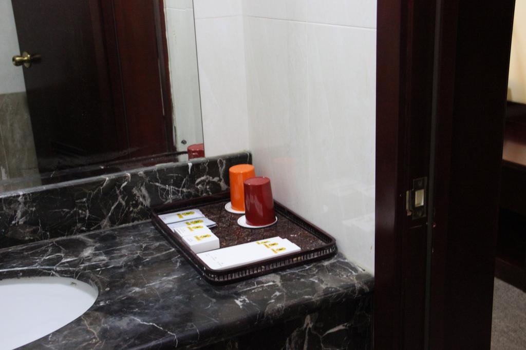 Super 8 Beijing Yizhuang Tianbao Hotell Rum bild