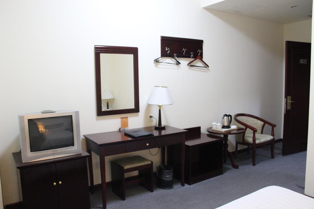 Super 8 Beijing Yizhuang Tianbao Hotell Rum bild