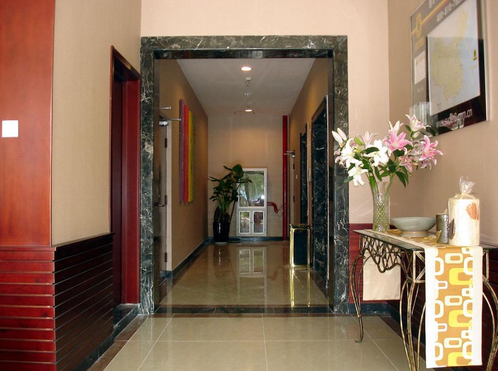 Super 8 Beijing Yizhuang Tianbao Hotell Exteriör bild