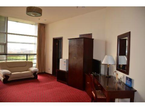 Super 8 Beijing Yizhuang Tianbao Hotell Exteriör bild